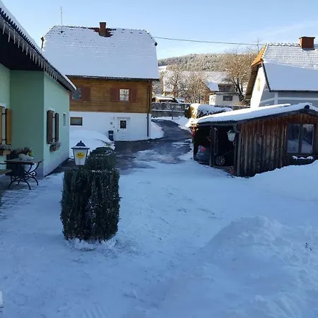 Nyaraló Ferienhausfindling St.lambrecht